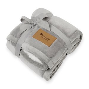 GiftRetail 102161 - Minkie Sherpa Baby Blanket